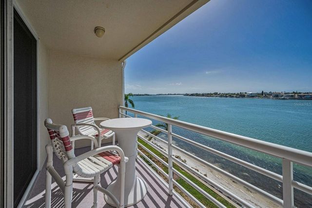 6085 BAHIA DEL MAR CIRCLE 467, St Petersburg, FL 33715