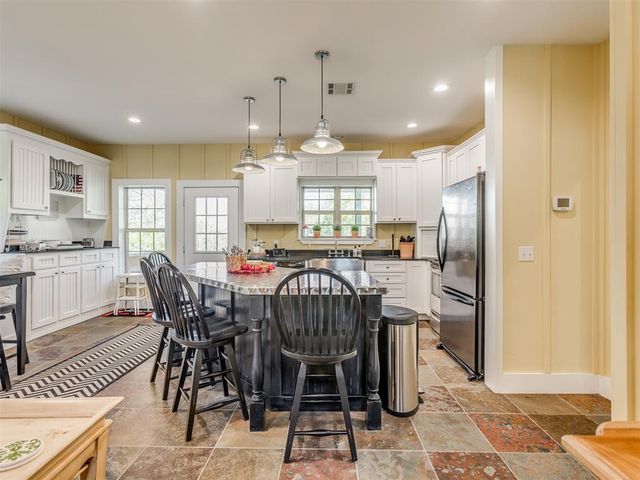 263 Eagles Nest Path, Stigler, OK 74462