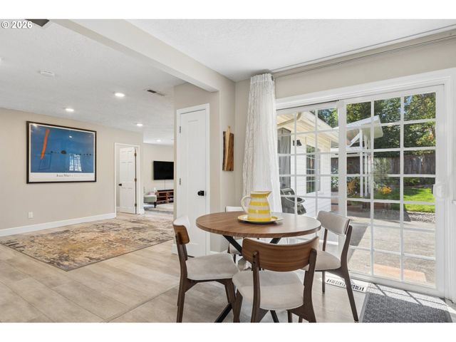 14250 Sw BONNIE BRAE St, Beaverton, OR 97005