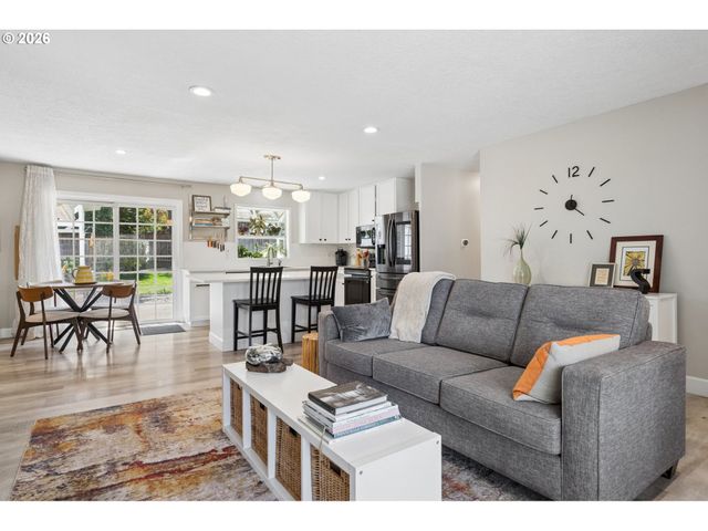 14250 Sw BONNIE BRAE St, Beaverton, OR 97005