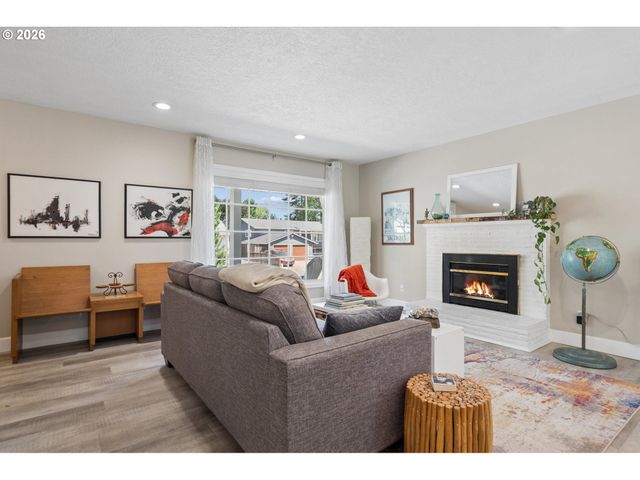 14250 Sw BONNIE BRAE St, Beaverton, OR 97005