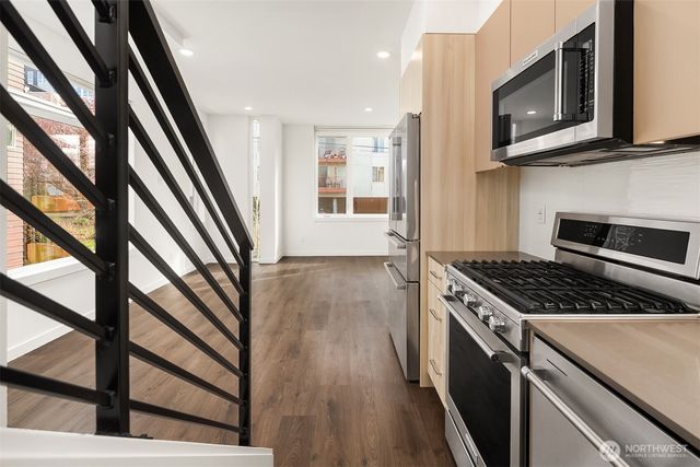 8507 16th Avenue NW, Seattle, WA 98117