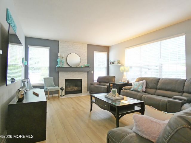 332 Bayberry, West Creek, NJ 08092