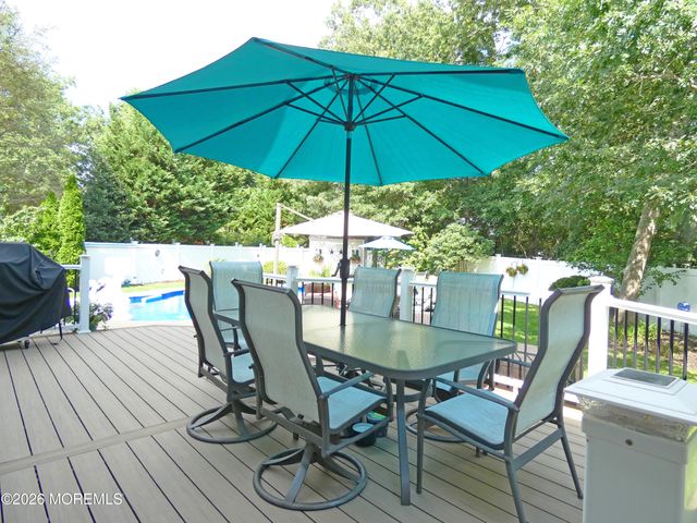 332 Bayberry, West Creek, NJ 08092