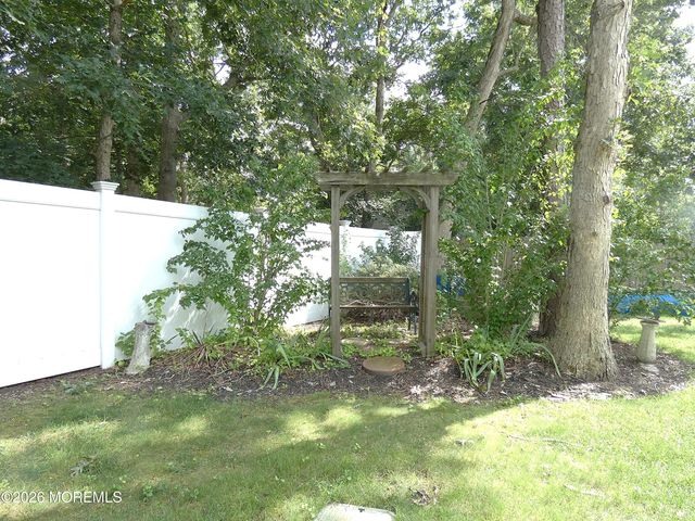 332 Bayberry, West Creek, NJ 08092