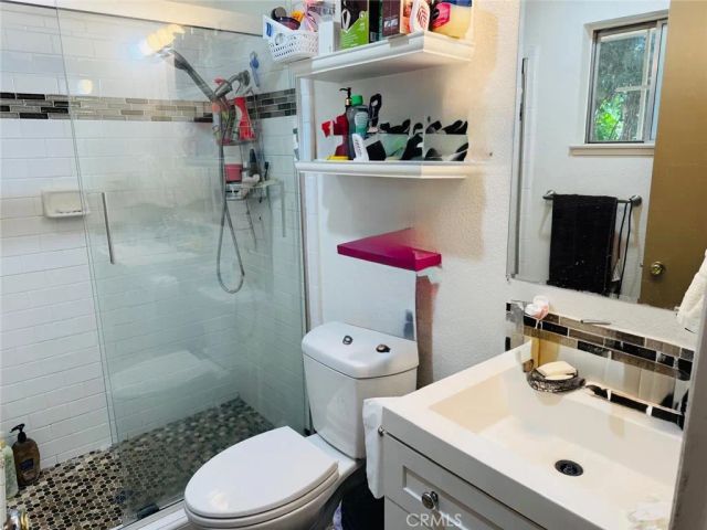 840 S Gilbert St, Hemet, CA 92543