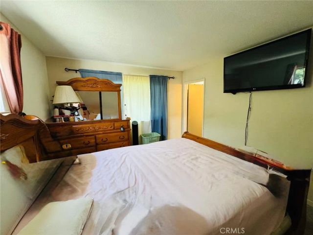 840 S Gilbert St, Hemet, CA 92543