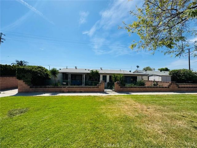 840 S Gilbert St, Hemet, CA 92543