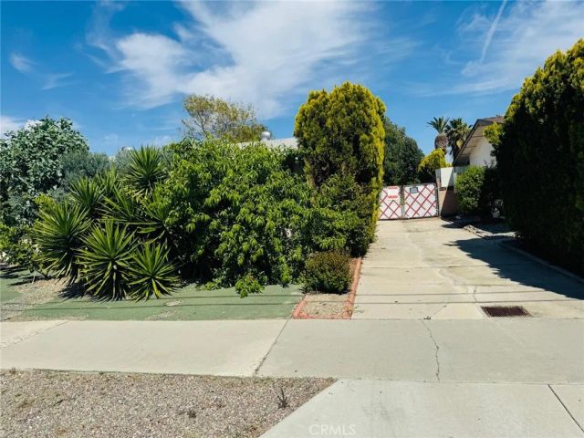 840 S Gilbert St, Hemet, CA 92543