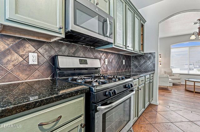 12921 COZY COVE Avenue, El Paso, TX 79938