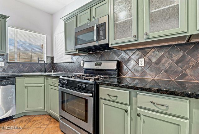 12921 COZY COVE Avenue, El Paso, TX 79938