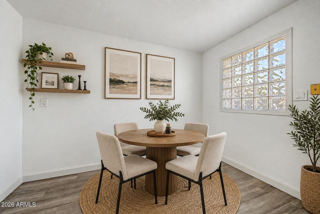 2902 W NORTHERN Avenue, Phoenix, AZ 85051