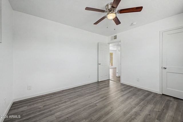 2902 W NORTHERN Avenue, Phoenix, AZ 85051