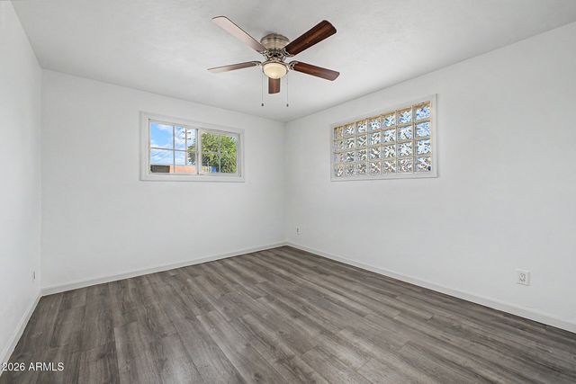 2902 W NORTHERN Avenue, Phoenix, AZ 85051