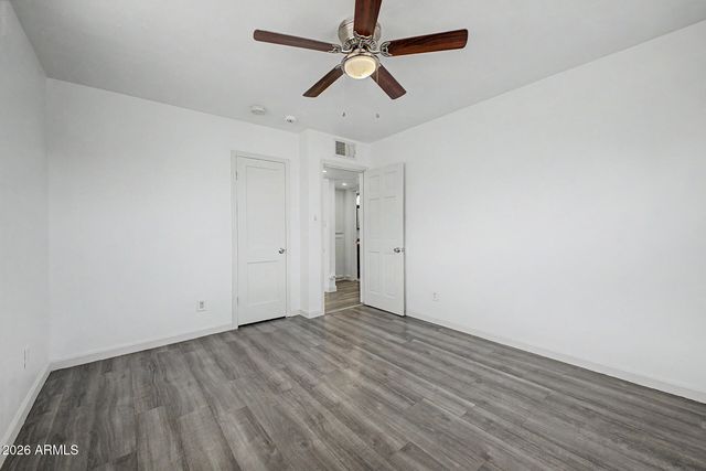 2902 W NORTHERN Avenue, Phoenix, AZ 85051