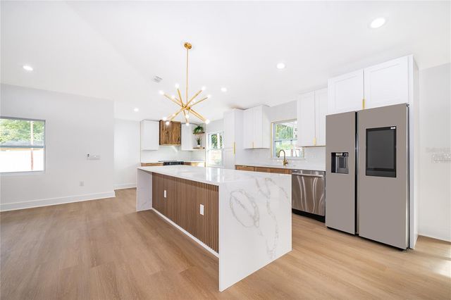 5116 JEANNINE COURT, Orlando, FL 32807