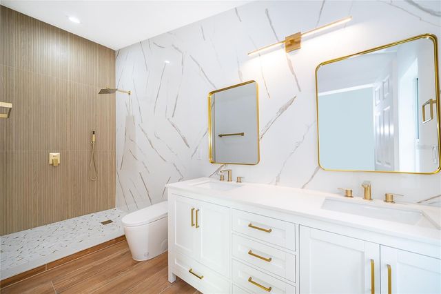 5116 JEANNINE COURT, Orlando, FL 32807