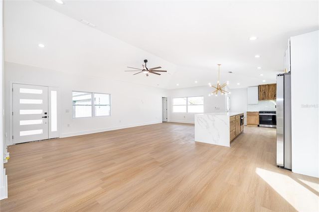 5116 JEANNINE COURT, Orlando, FL 32807