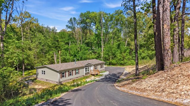 9015 Chip Drive, Soddy Daisy, TN 37379