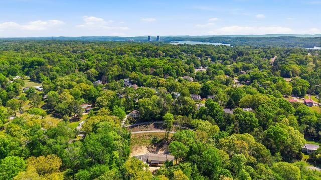 9015 Chip Drive, Soddy Daisy, TN 37379