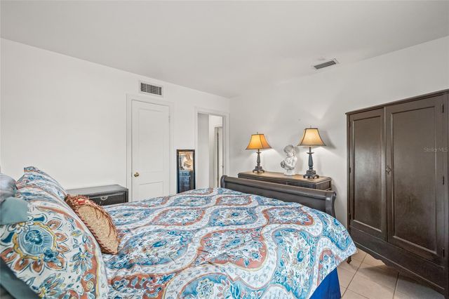 7328 9TH AVENUE N, St Petersburg, FL 33710