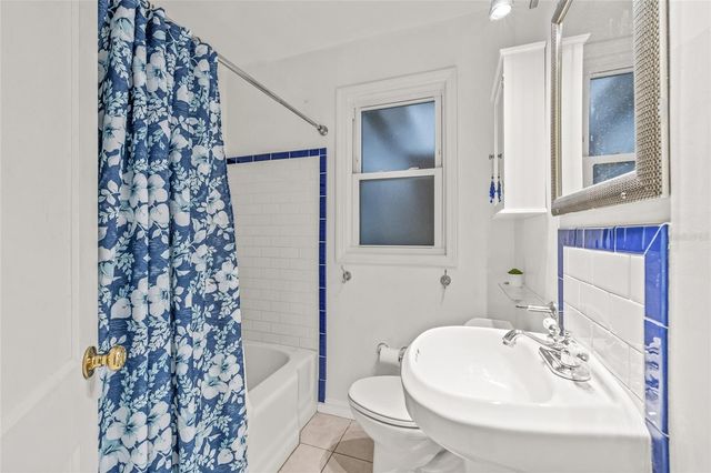 7328 9TH AVENUE N, St Petersburg, FL 33710