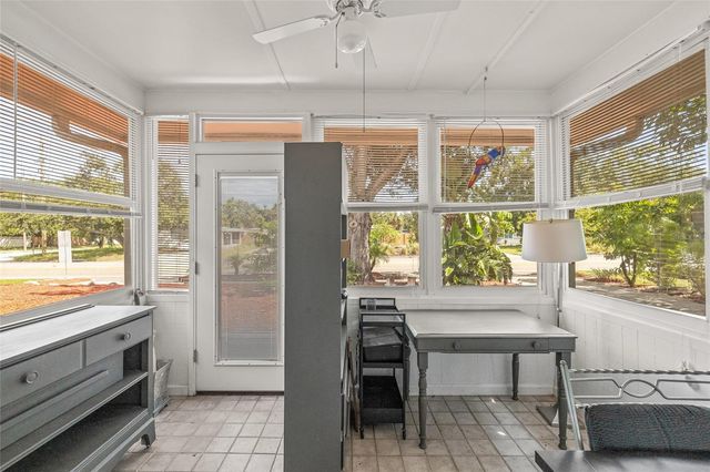 7328 9TH AVENUE N, St Petersburg, FL 33710