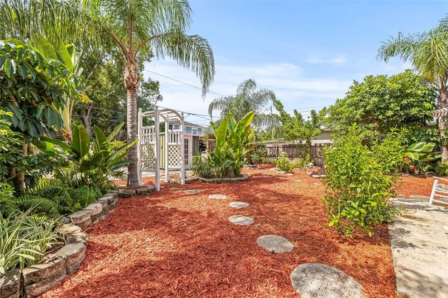 7328 9TH AVENUE N, St Petersburg, FL 33710