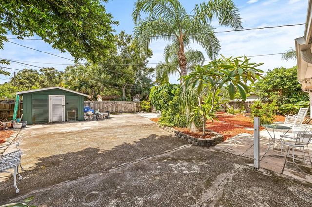 7328 9TH AVENUE N, St Petersburg, FL 33710