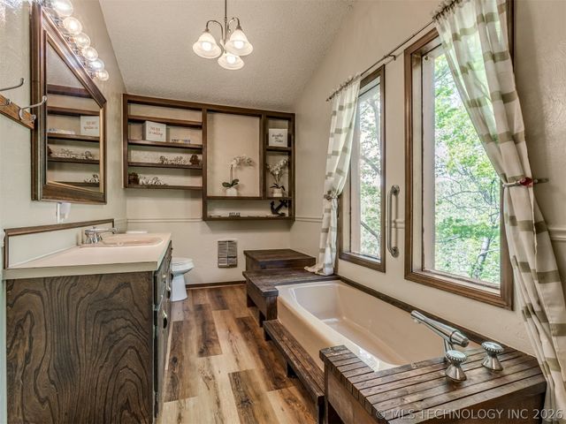 110390 S 4183, Eufaula, OK 74426