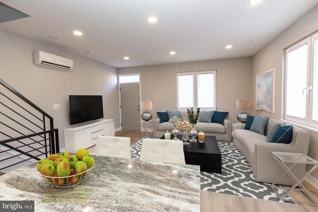 2417 N HANCOCK ST, Philadelphia, PA 19133