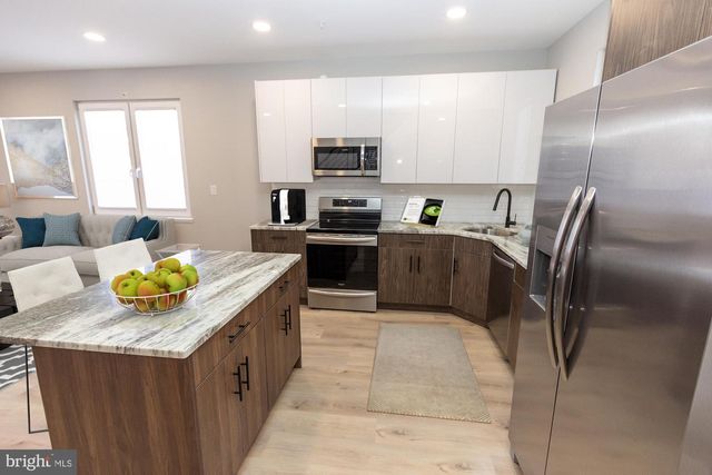 2417 N HANCOCK ST, Philadelphia, PA 19133