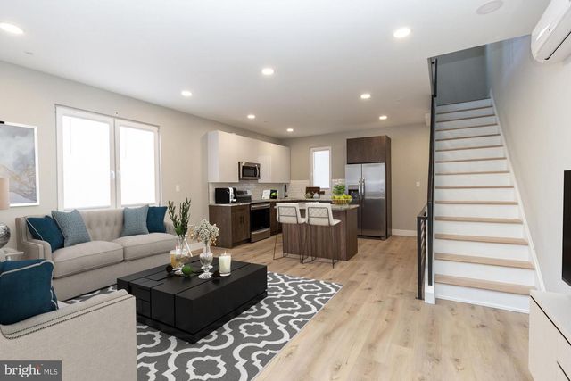 2417 N HANCOCK ST, Philadelphia, PA 19133