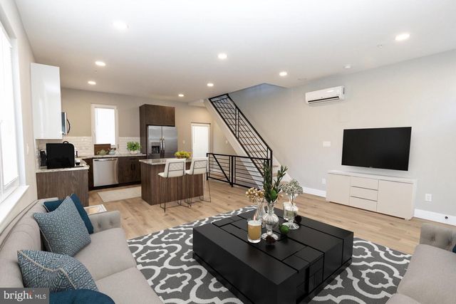 2417 N HANCOCK ST, Philadelphia, PA 19133