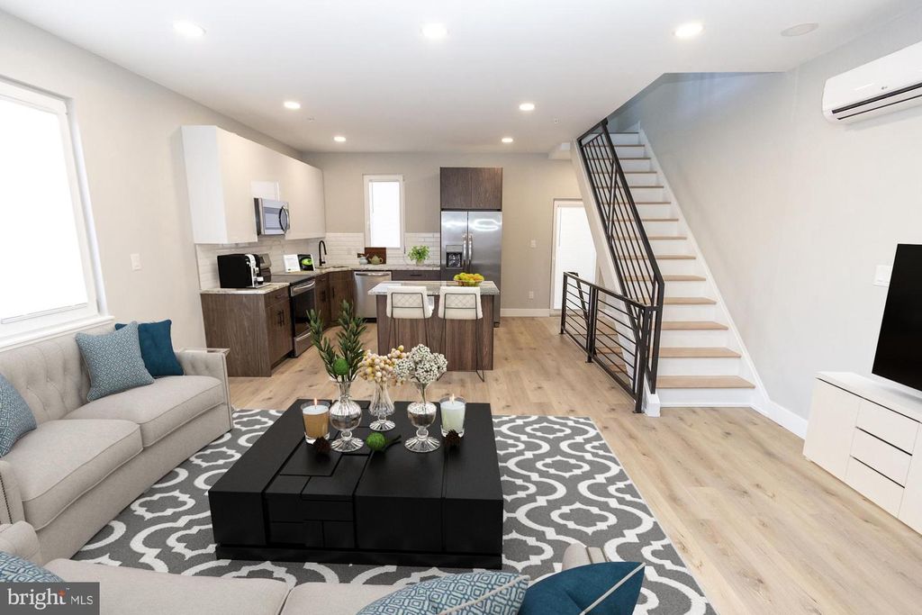 2417 N HANCOCK ST, Philadelphia, PA 19133