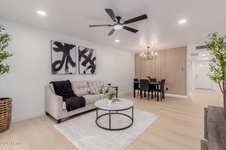 2432 W EUGIE Avenue W, Phoenix, AZ 85029