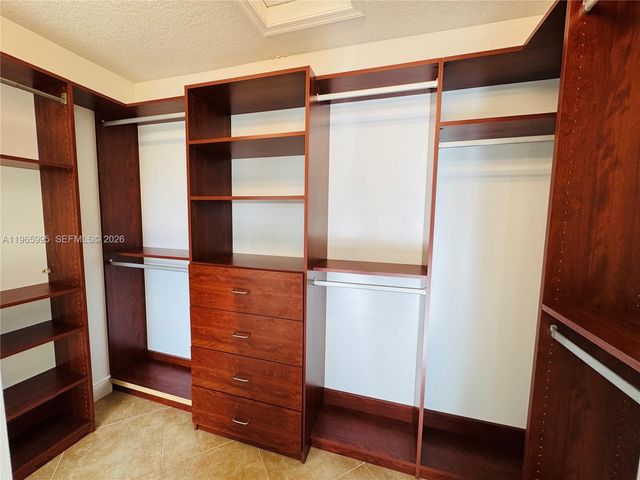 9083 Dupont Place, Wellington, FL 33414