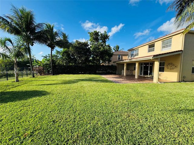 9083 Dupont Place, Wellington, FL 33414