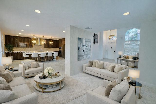 9083 Dupont Place, Wellington, FL 33414