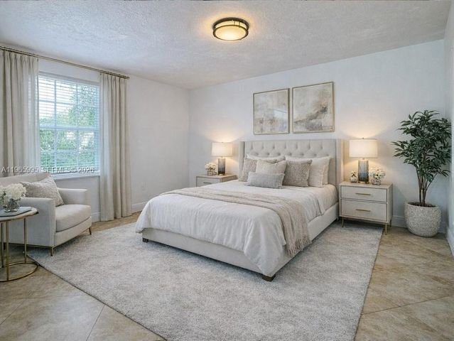 9083 Dupont Place, Wellington, FL 33414