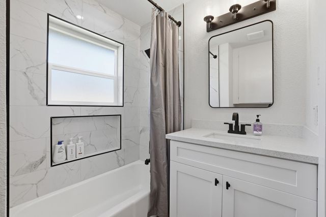 3011 Columbia Street, Houston, TX 77018