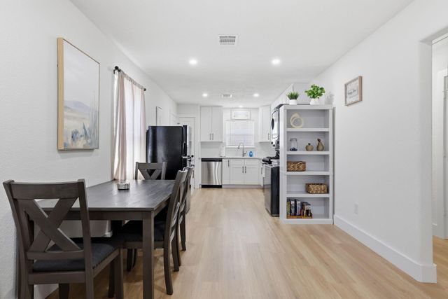 3011 Columbia Street, Houston, TX 77018