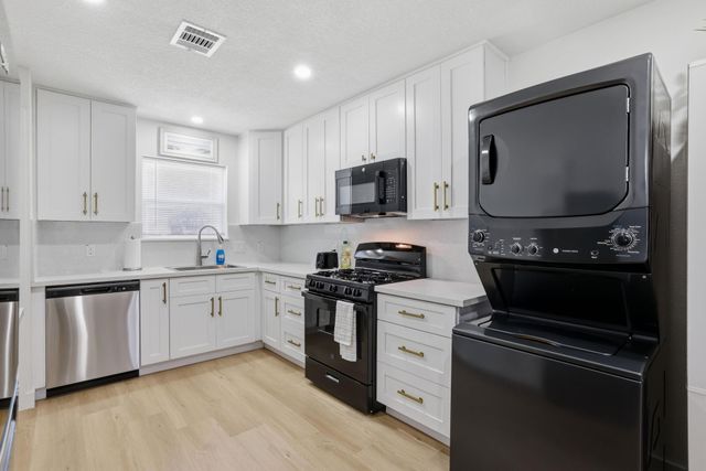 3011 Columbia Street, Houston, TX 77018
