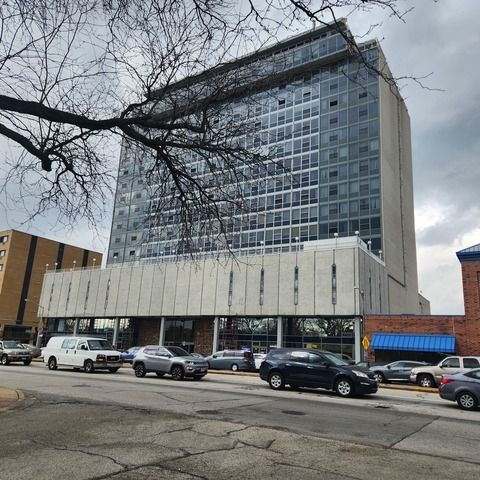 7234 W North Avenue 701, Elmwood Park, IL 60707