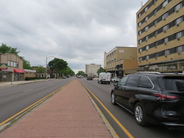 7234 W North Avenue 701, Elmwood Park, IL 60707