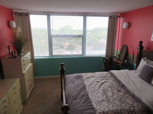 7234 W North Avenue 701, Elmwood Park, IL 60707
