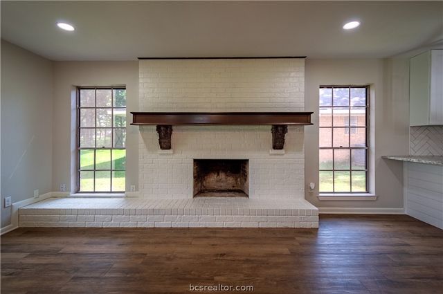 38 Golfview Drive, Hilltop Lakes, TX 77871