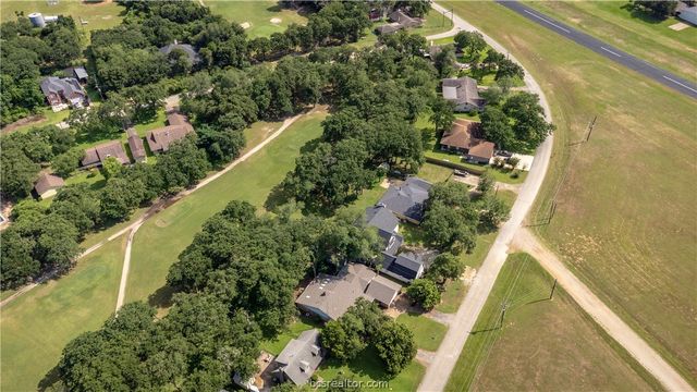 38 Golfview Drive, Hilltop Lakes, TX 77871