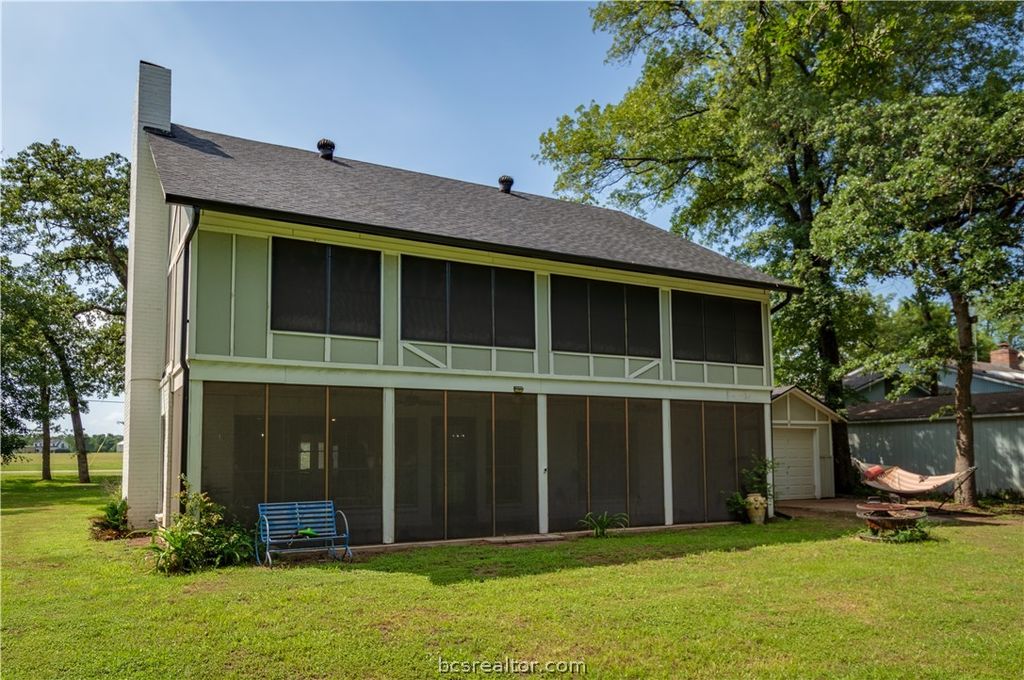 38 Golfview Drive, Hilltop Lakes, TX 77871 — photo 5