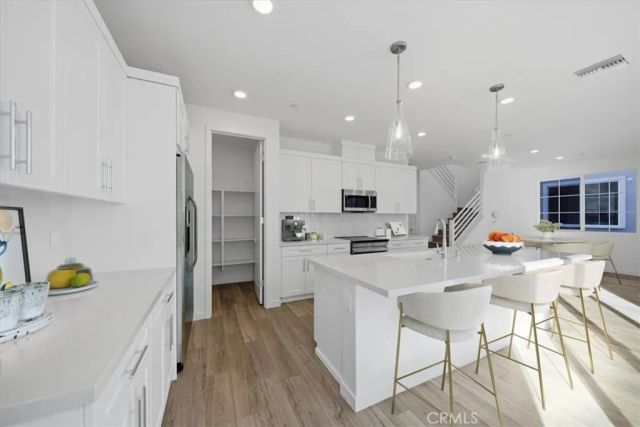 4868 Arroyo Run, Moorpark, CA 93021